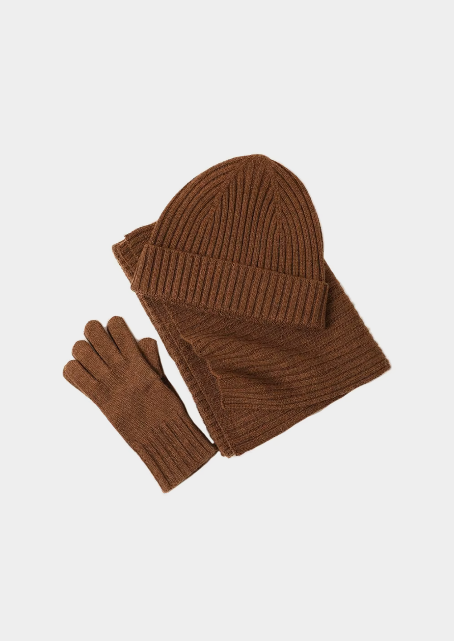100% CASHMERE WINTERTIME ESSENTIALS