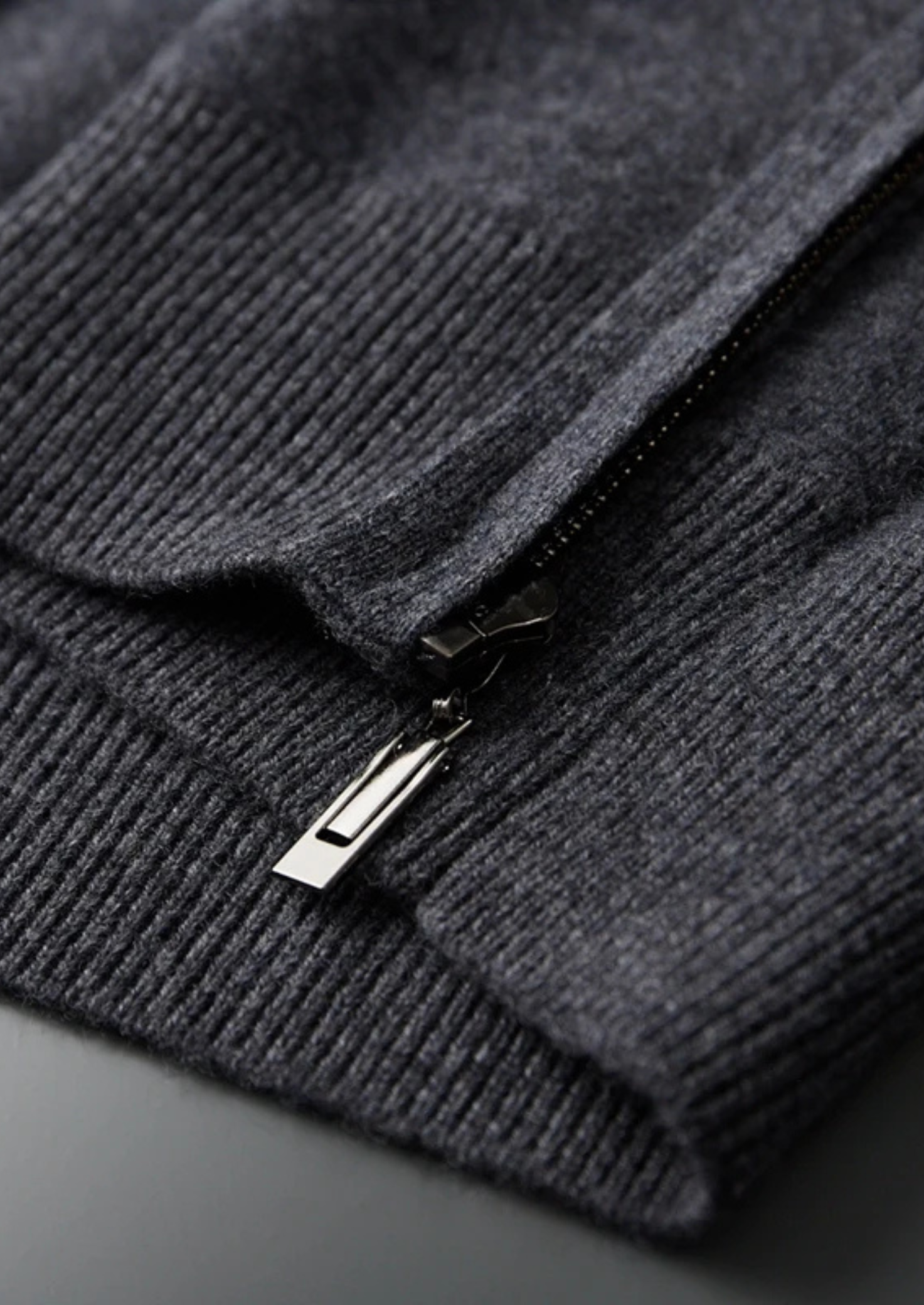 100% CASHMERE ZIPPER HOODIE