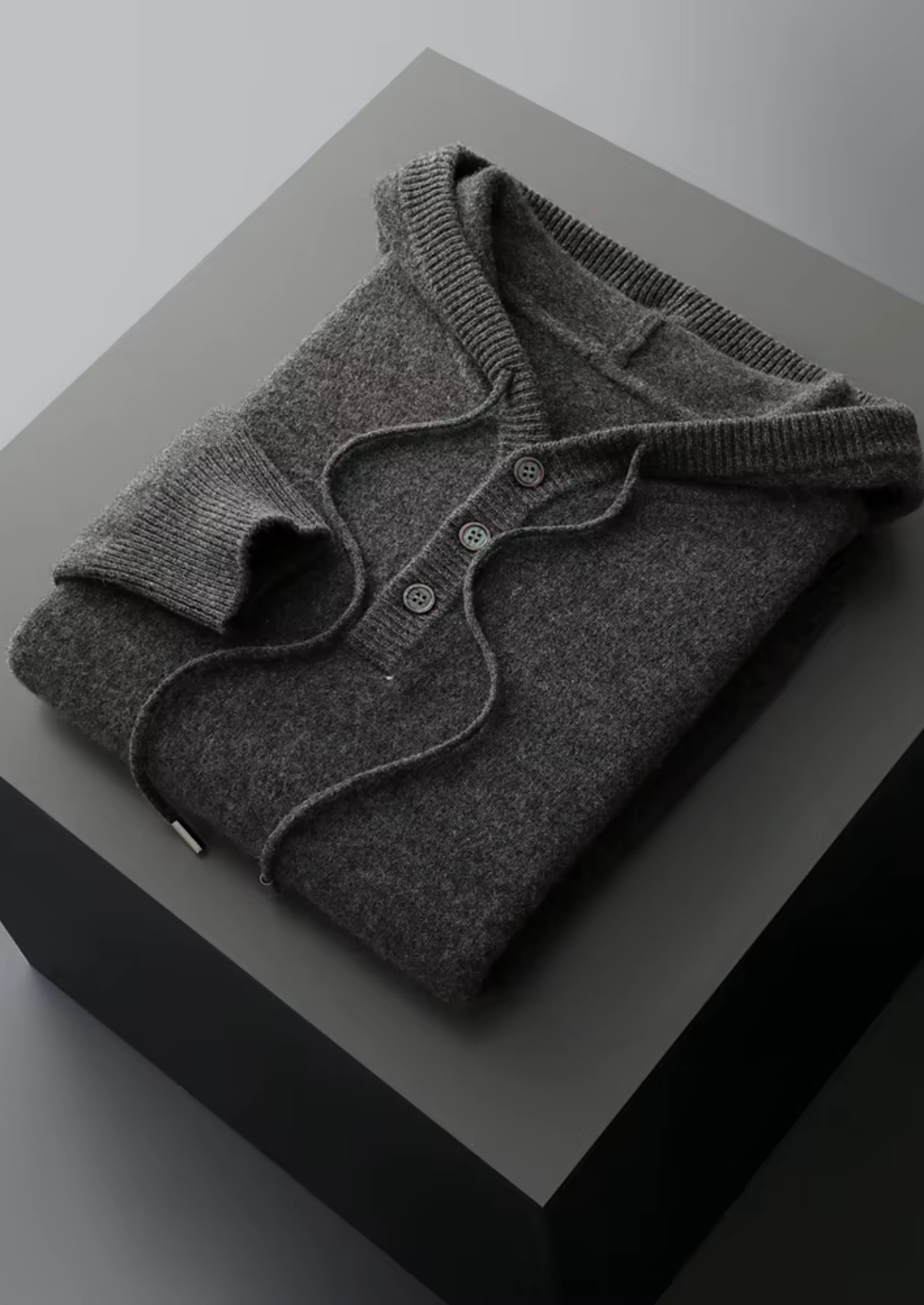 Cavallo  WOOL BUTTON HOODIE