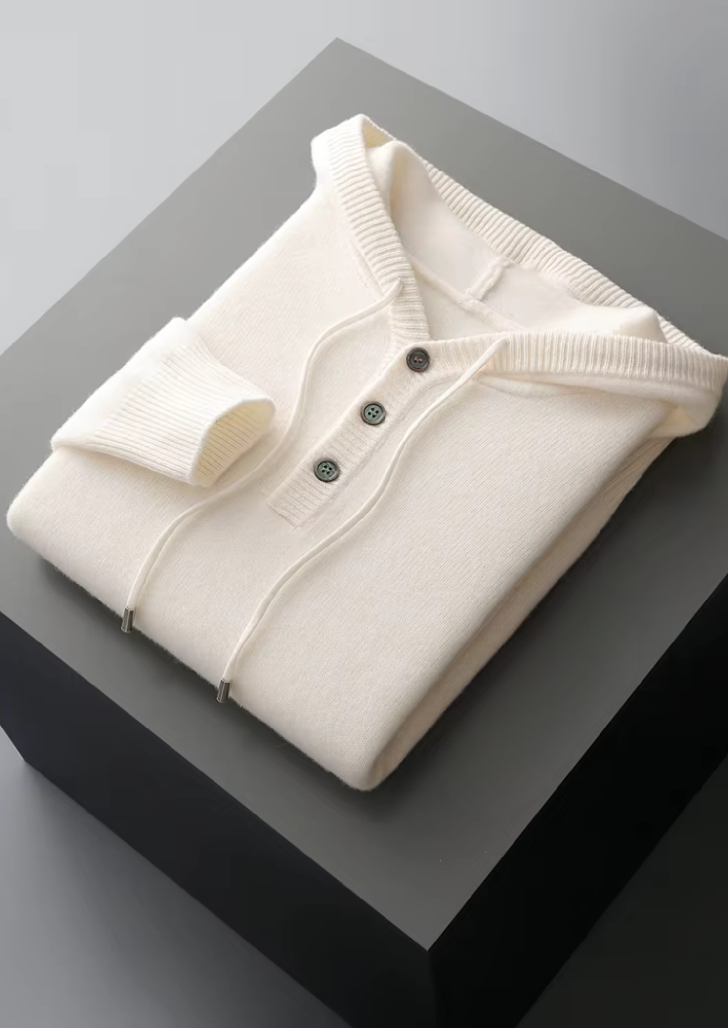 Cavallo  WOOL BUTTON HOODIE